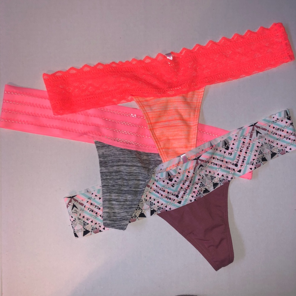 NWT VS PINK THONGS